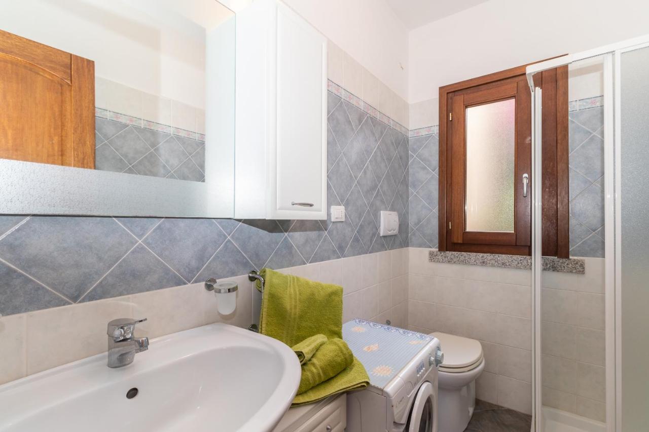 Appartamento Con Piscina 03 Trinità dʼAgultu 外观 照片