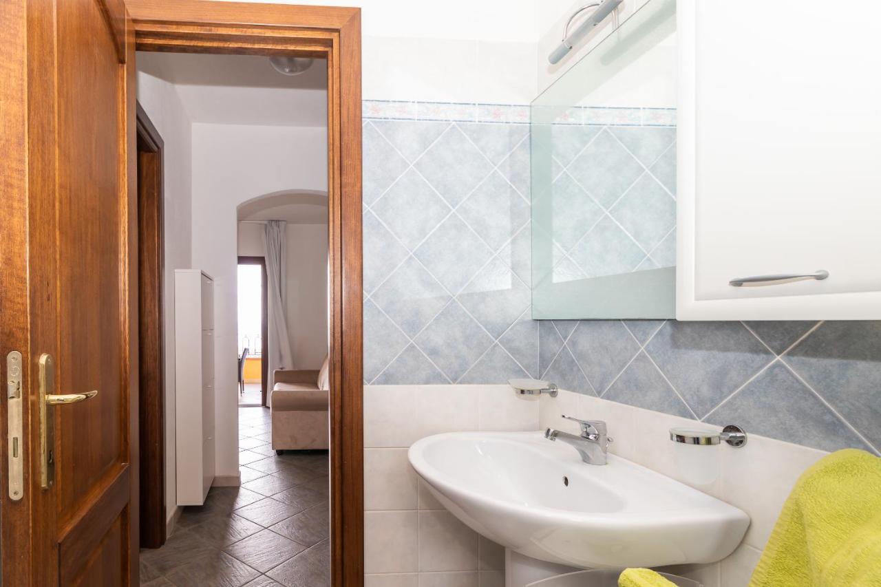 Appartamento Con Piscina 03 Trinità dʼAgultu 外观 照片